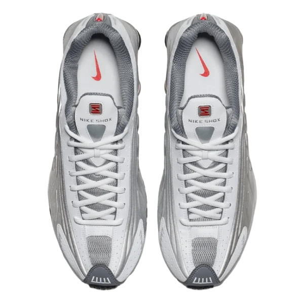 ⁦Nike Shox R4 Metallic Silver Comet Red⁩ – תמונה ⁦4⁩