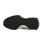 ⁦New Balance 327 "Protection Pack" Turtledove⁩ – תמונה ⁦5⁩