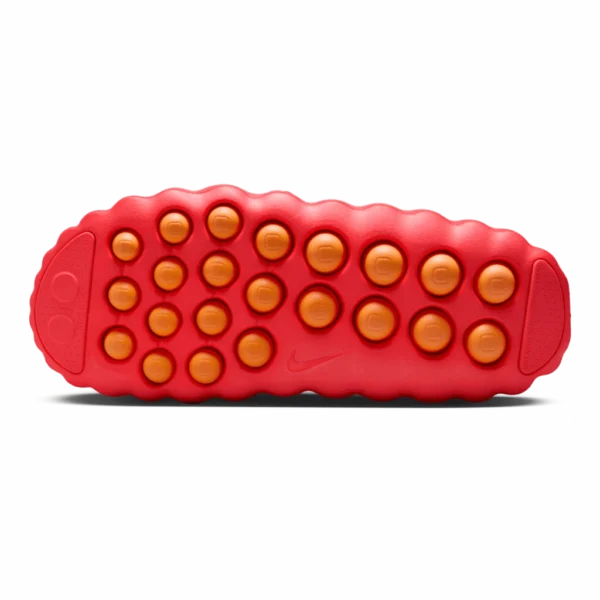 ⁦Nike Mind 001 Pregame Mule Solar Red Hyper Crimson⁩ – תמונה ⁦5⁩