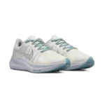 ⁦Nike Zoom Winflo 8 Phantom Metallic Luster⁩ – תמונה ⁦2⁩