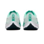 ⁦Nike Air Zoom Rival Fly 3 Barely Green Clear Jade⁩ – תמונה ⁦3⁩