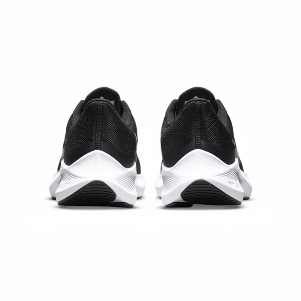 ⁦Nike Air Zoom Winflo 8 Black White⁩ – תמונה ⁦3⁩