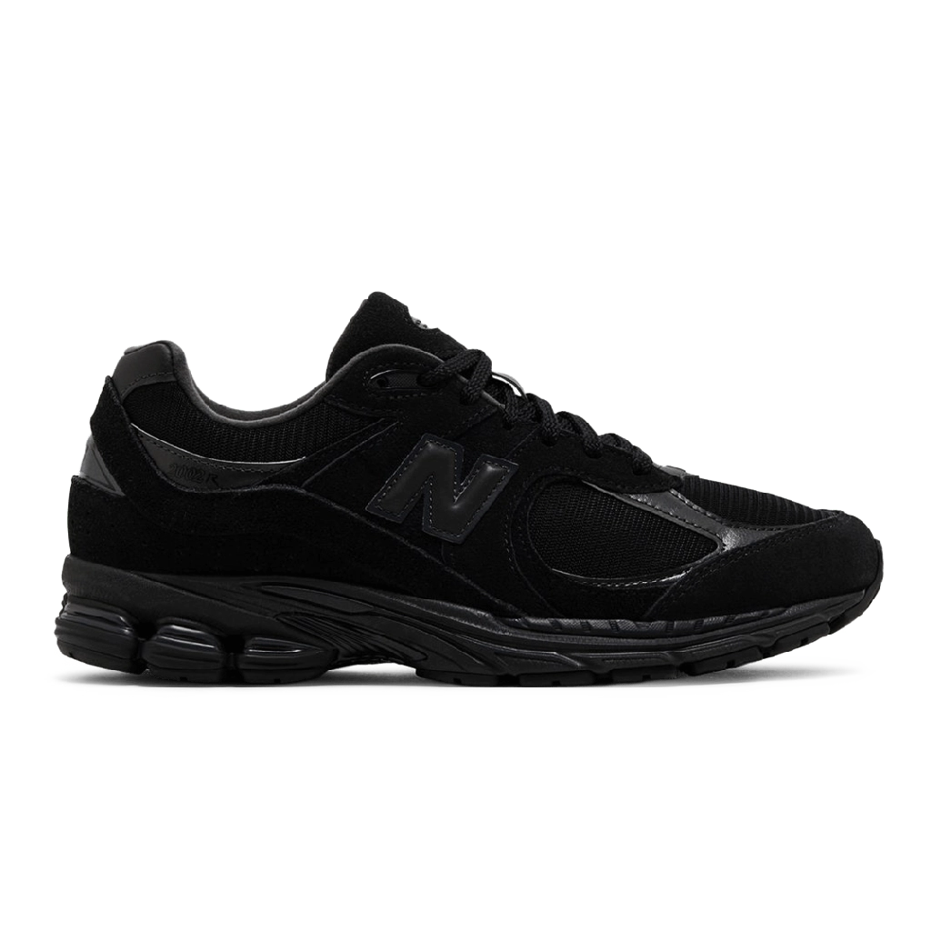 1 New Balance 2002R Black Cat Suede – תמונה 1