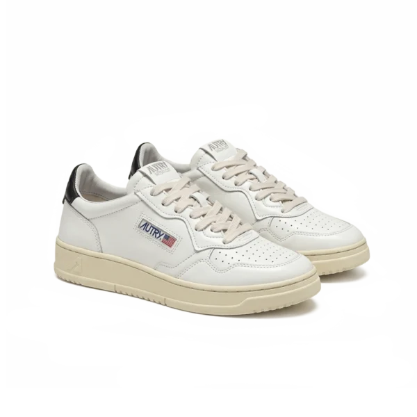 ⁦Autry Medalist Low Sneakers White Black Leather Classic⁩ – תמונה ⁦2⁩