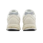 ⁦New Balance 2002R Calm Taupe Silver⁩ – תמונה ⁦3⁩