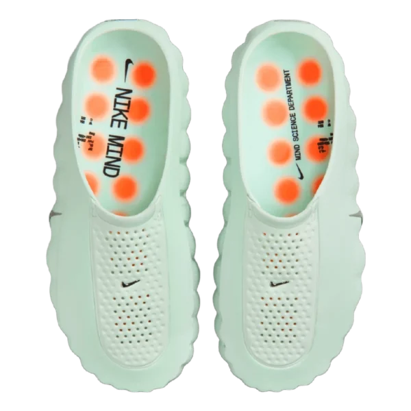 ⁦Nike Mind 001 Mule Barely Green Chrome Hyper⁩ – תמונה ⁦3⁩