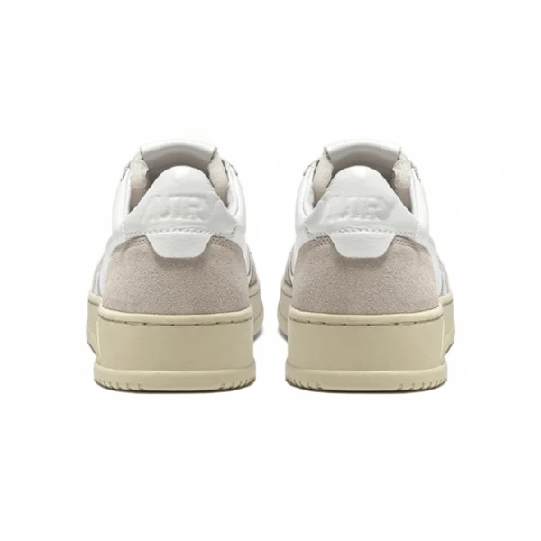 ⁦Autry Medalist Low Sneakers All White Leather⁩ – תמונה ⁦3⁩
