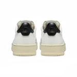 ⁦Autry Medalist Low Sneakers White Black Leather Classic⁩ – תמונה ⁦3⁩
