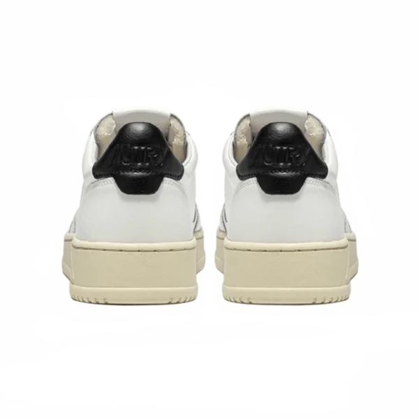 ⁦Autry Medalist Low Sneakers White Black Leather Classic⁩ – תמונה ⁦3⁩