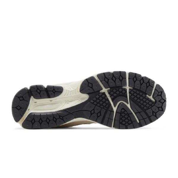⁦New Balance 2002R Calm Taupe Silver⁩ – תמונה ⁦4⁩