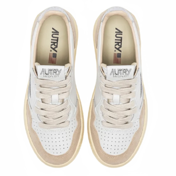 ⁦Autry Medalist Low Sneakers White Silver Leather⁩ – תמונה ⁦4⁩
