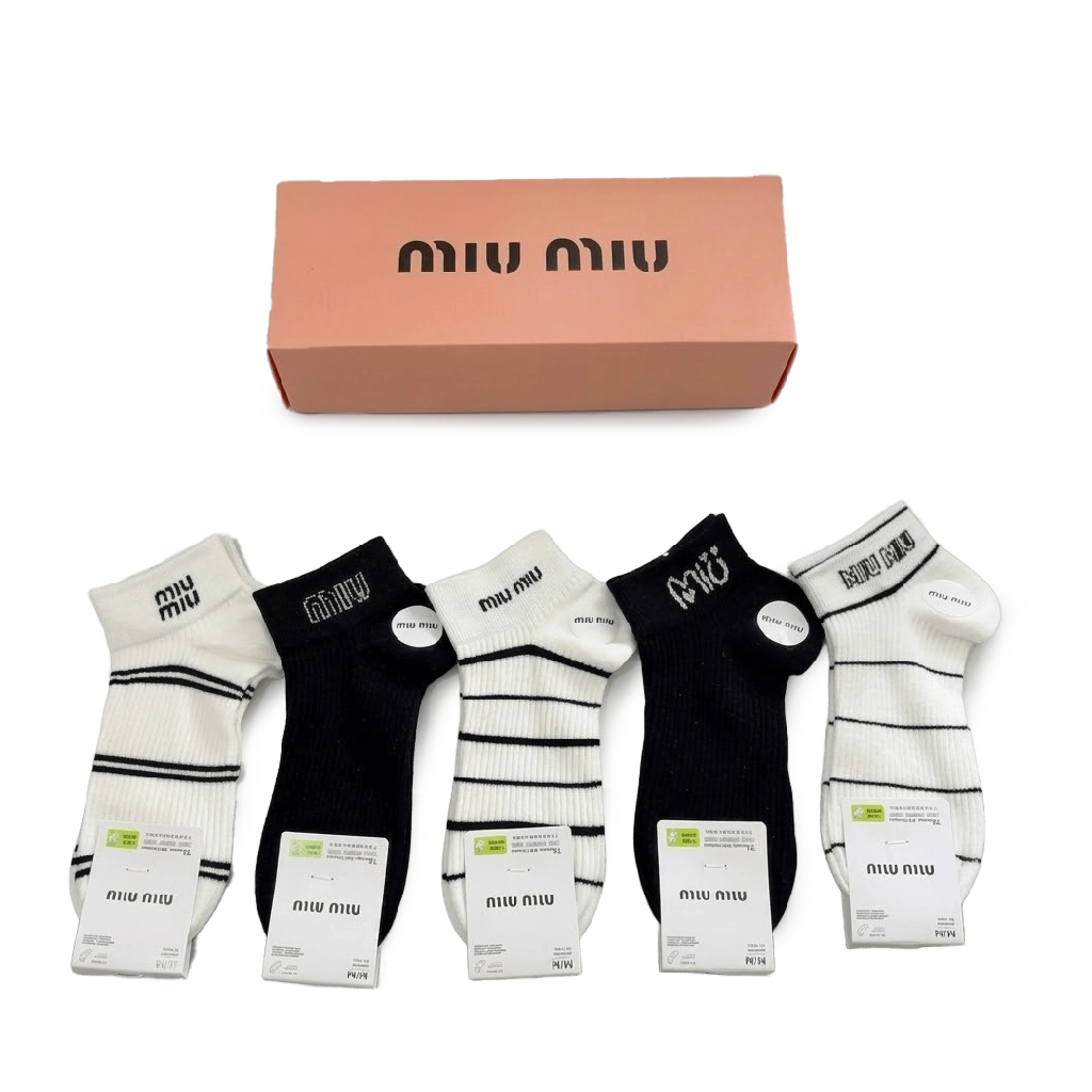 1 Miu Miu Short Socks Black White (5 Pack) – תמונה 1