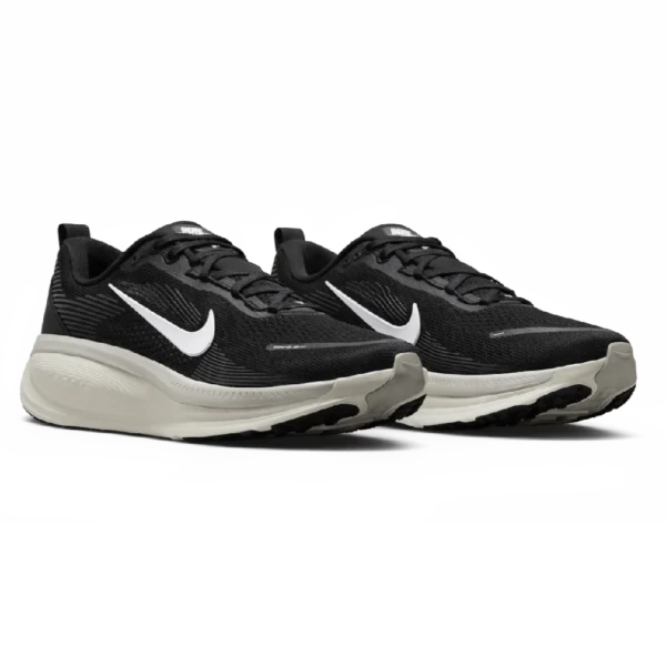 ⁦Nike Vomero 18 Black Coconut Milk Light Iron Ore⁩ – תמונה ⁦2⁩
