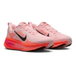 ⁦Nike Vomero 18 Atmosphere Pink Bright Crimson⁩ – תמונה ⁦2⁩