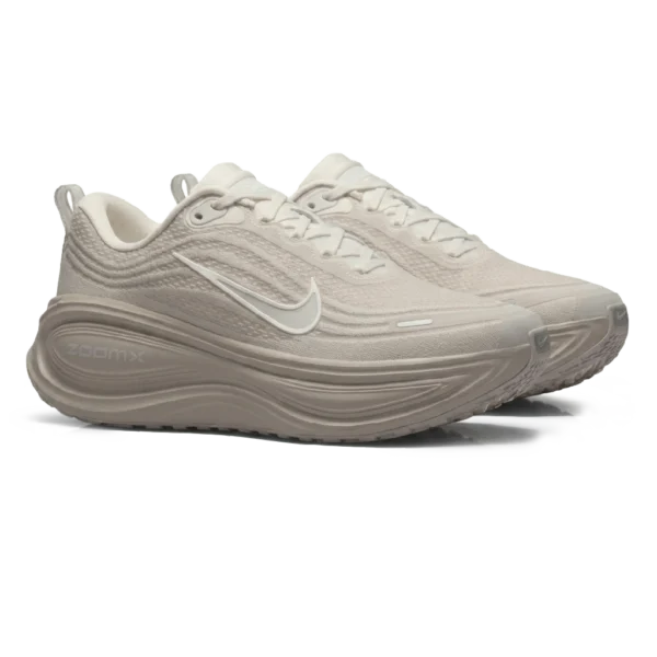 ⁦Nike Vomero Plus Light Orewood Brown⁩ – תמונה ⁦2⁩