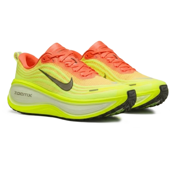 ⁦Nike Vomero Plus Bright Mango⁩ – תמונה ⁦2⁩