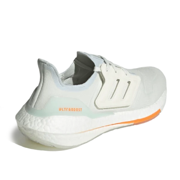 ⁦Adidas Ultraboost 22 White Blue Tint⁩ – תמונה ⁦3⁩
