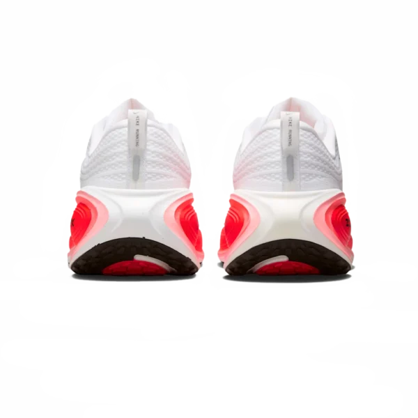 ⁦Nike Vomero Plus White Bright Crimson Metallic Silver⁩ – תמונה ⁦3⁩