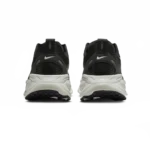 ⁦Nike Vomero 18 Black Coconut Milk Light Iron Ore⁩ – תמונה ⁦3⁩