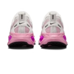 ⁦Nike Vomero 18 Summit White Elemental Pink⁩ – תמונה ⁦3⁩
