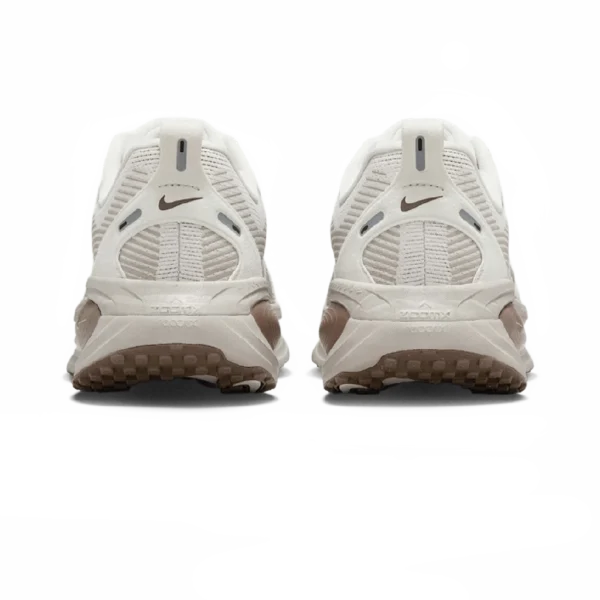 ⁦Nike Vomero 18 Beige Brown⁩ – תמונה ⁦3⁩