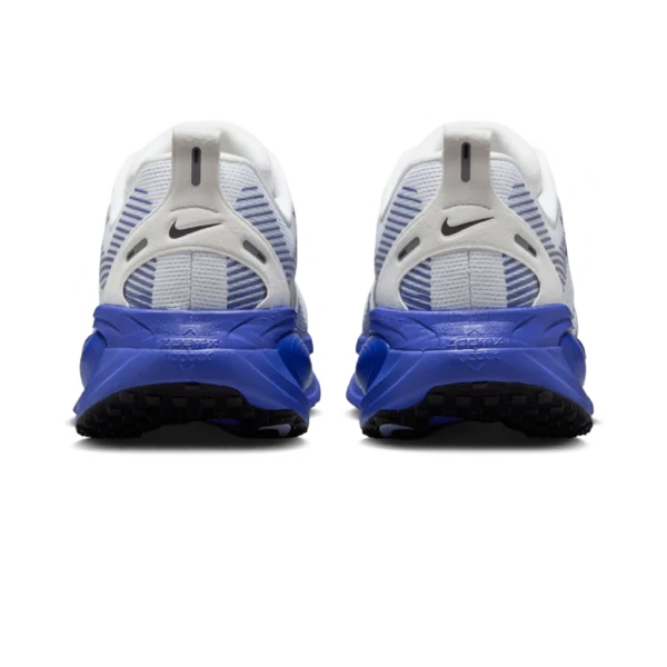 ⁦Nike Vomero 18 White Blue Tint⁩ – תמונה ⁦3⁩