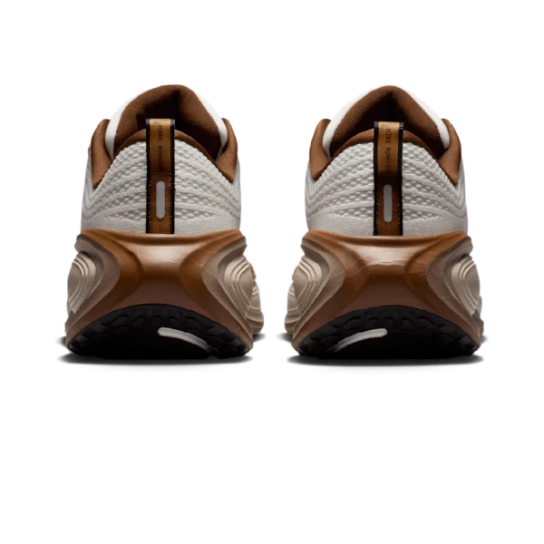 ⁦Nike Vomero Plus Sail Baroque Brown⁩ – תמונה ⁦3⁩