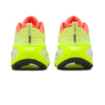 ⁦Nike Vomero Plus Bright Mango⁩ – תמונה ⁦3⁩