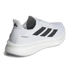 ⁦Adidas Ultraboost 5X Cloud White Core Black Halo Silver⁩ – תמונה ⁦3⁩
