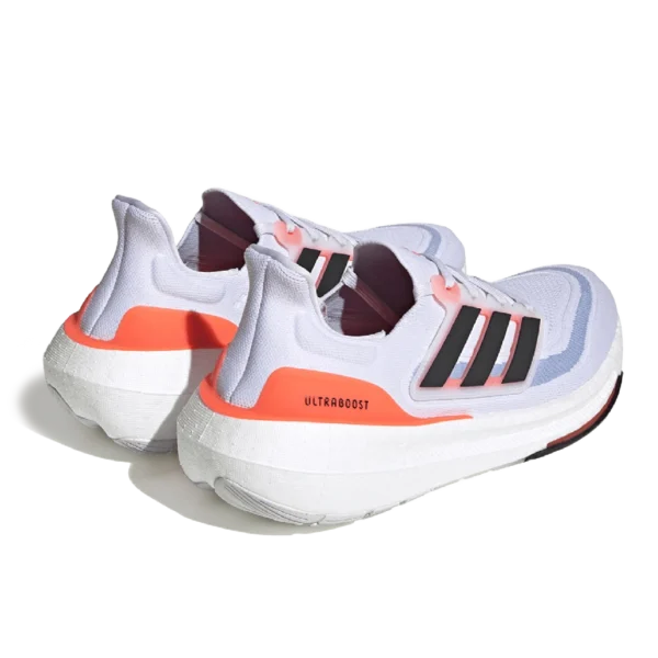 ⁦Adidas Ultraboost Light Cloud White Core Black Solar Red⁩ – תמונה ⁦3⁩