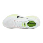 ⁦Nike Vomero 18 White Barely Volt Black⁩ – תמונה ⁦4⁩