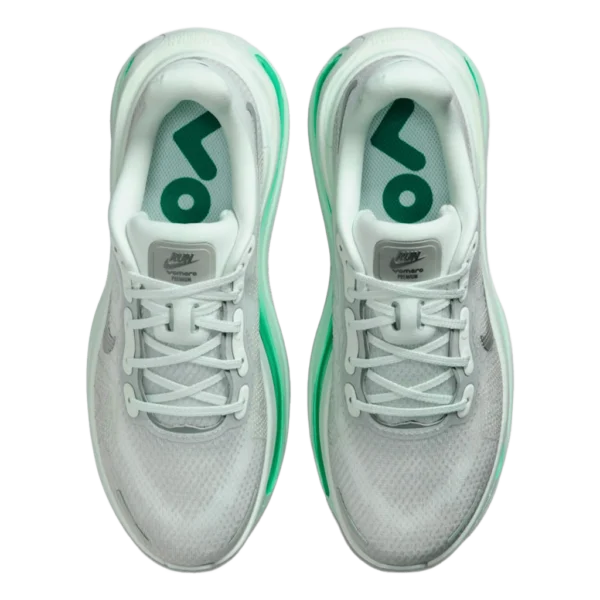 ⁦Nike Vomero Premium Barely Green Metallic Silver⁩ – תמונה ⁦4⁩