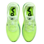 ⁦Nike Vomero Premium Volt Tint Black Spruce Sapphire Barely Green⁩ – תמונה ⁦4⁩