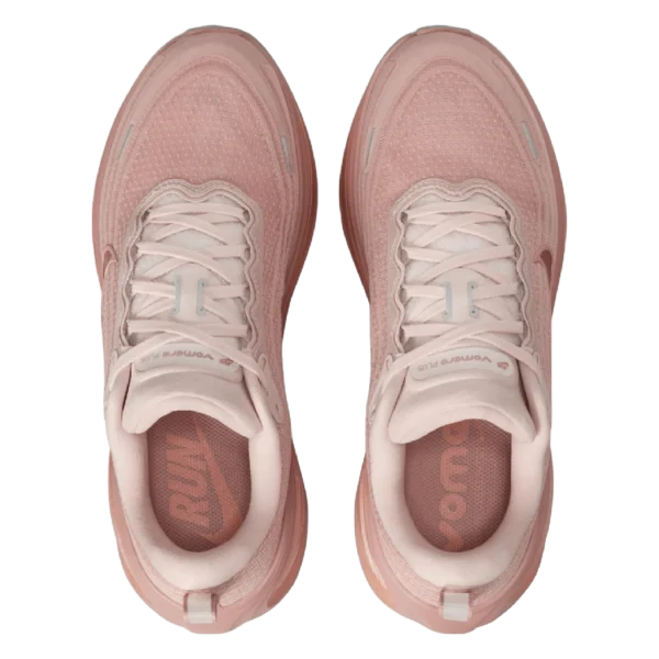 ⁦Nike Vomero Plus Particle Pink Rose Gold⁩ – תמונה ⁦4⁩