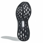 ⁦Adidas Ultraboost 5 Core Black Cloud White Iron Metallic⁩ – תמונה ⁦5⁩