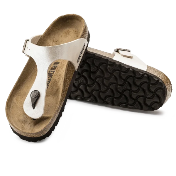 ⁦Birkenstock Gizeh Patent Leather Sandals White⁩ – תמונה ⁦4⁩